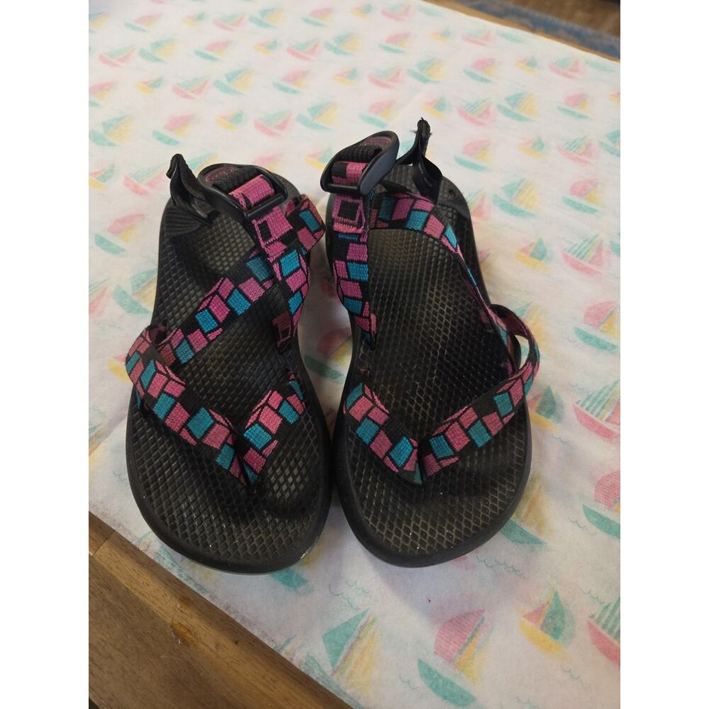 Chaco Tegu Pink Blue Textile Strappy Classic Sport Sandals Women’s Size 7